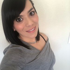 Meet your Posher, Damaris